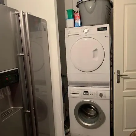 Belle Avec Piscine Juste A Cote Du Bassin 빌라 *